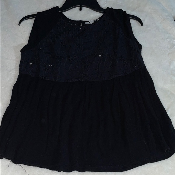 Acemi Tops - Acemi size M black sleeveless top with eyelet cut-out bodice
